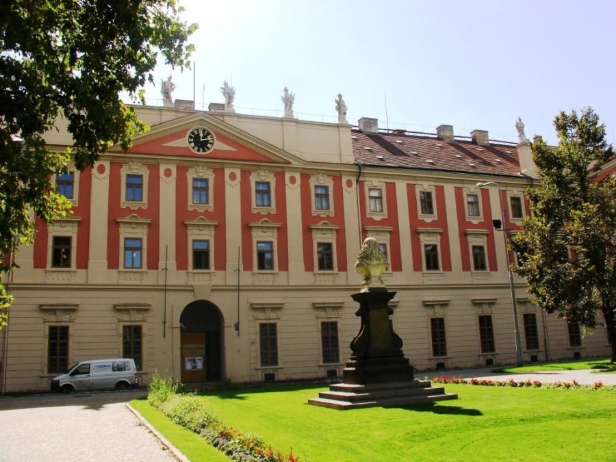 Invalidovna Hlavni Foto