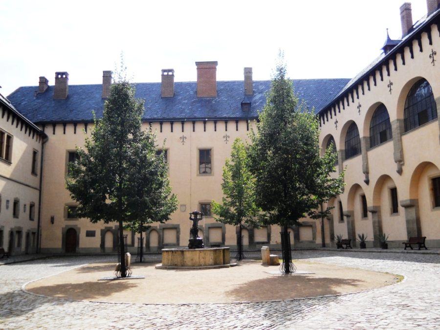 Vlassky Dvur
